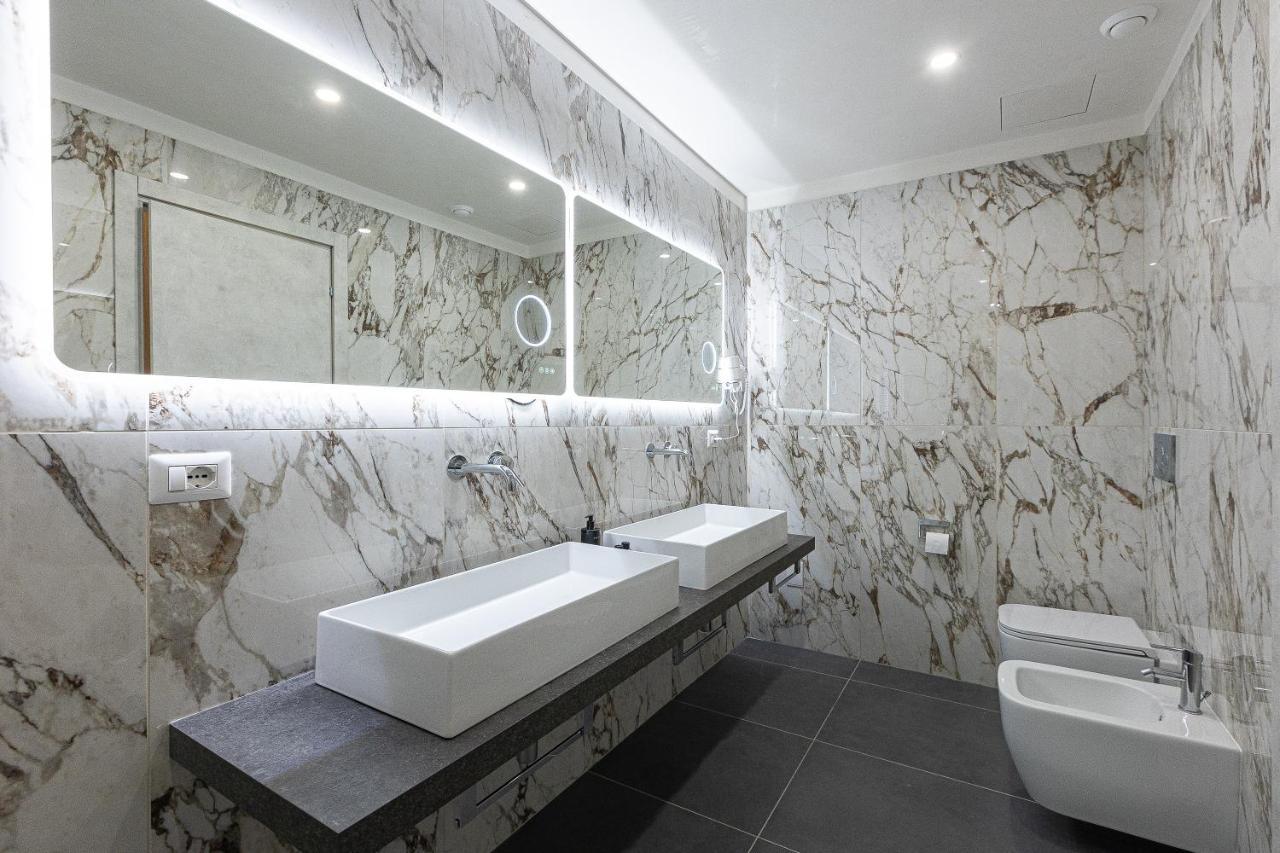 Отель Kosmo Rome Luxury Экстерьер фото